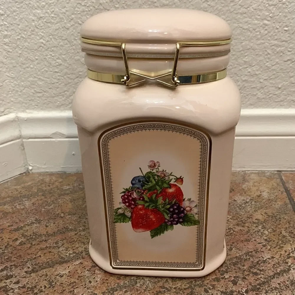 Knotts Berry Farm Foods Ceramic Canister Exclusive Secure Attached Lid Storage